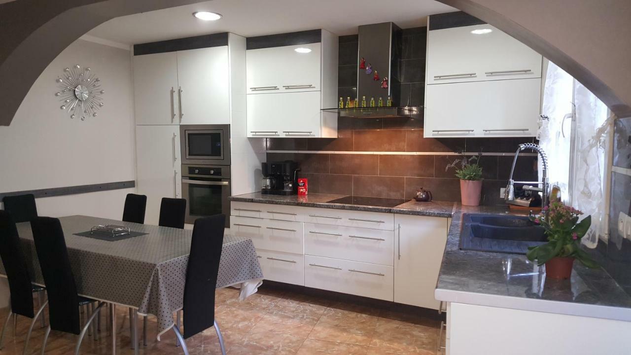 Appartement Carnus Rodez Exteriör bild